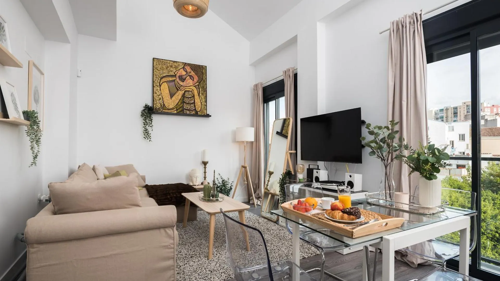 Duplex Buddha Malaga Centro location
